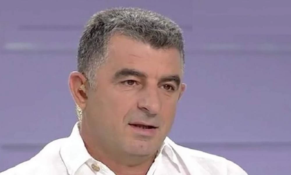 Απίστευτη συγκίνηση επικράτησε στο μνημόσυνο του Γιώργου Καραϊβάζ